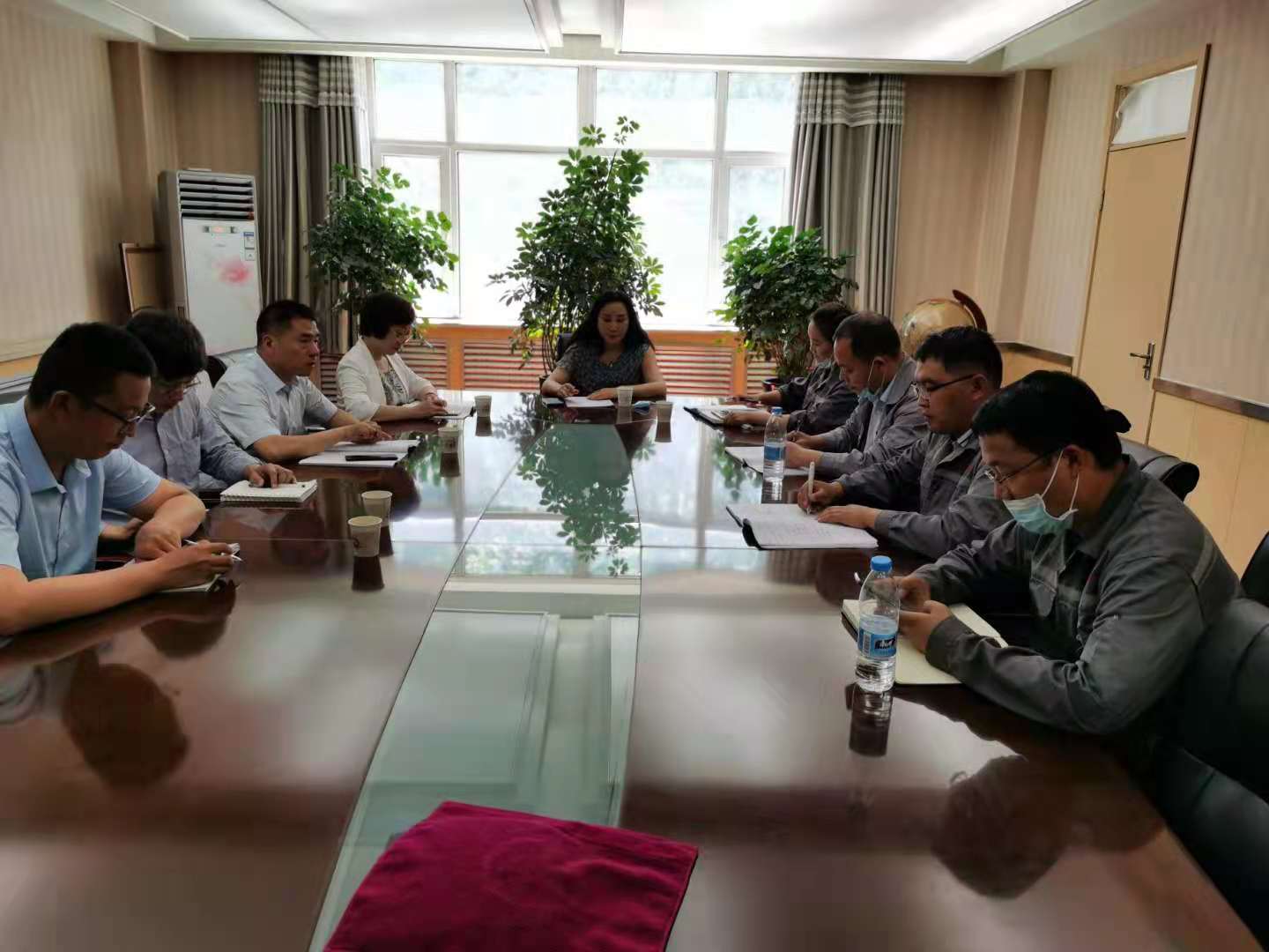集團(tuán)常務(wù)副總經(jīng)理劉惠、副總經(jīng)理劉昆等前往華泰隆公司檢查調(diào)研